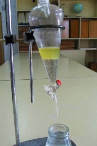 separar aceite y agua 