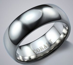 anillo de compromiso cromo-cobalto